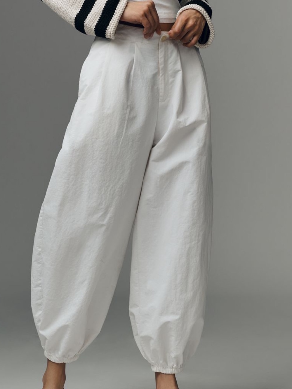 Anthropology Lioness  white joggers, brand new with tag size medium